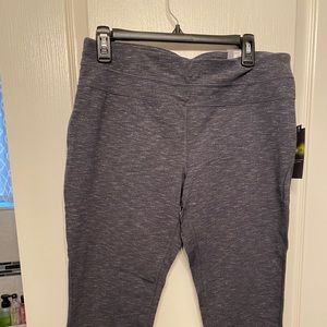 NWT xl dry tech tech gear Capri mid rise grey